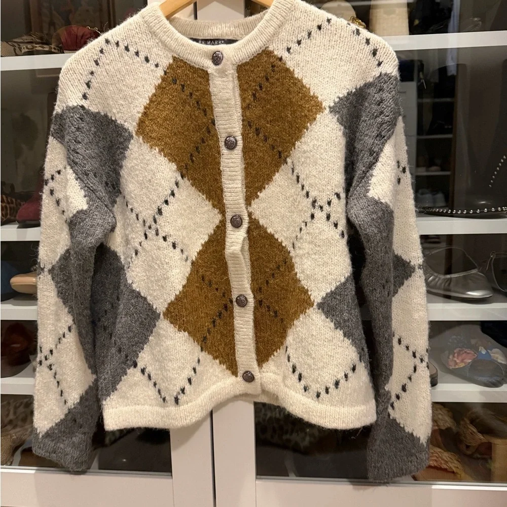 Primark Oversized Argyle Patterned Women's Sweater - Brown, Gray, and Cream